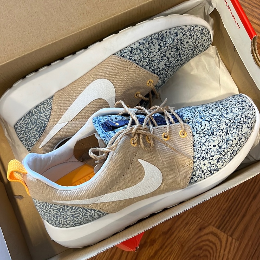 KITH roshe run Liberty linen sneakers
